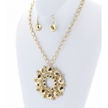 Gold Large Hammered Metal Pendant w/Electroplated Rhinestone Necklace Set