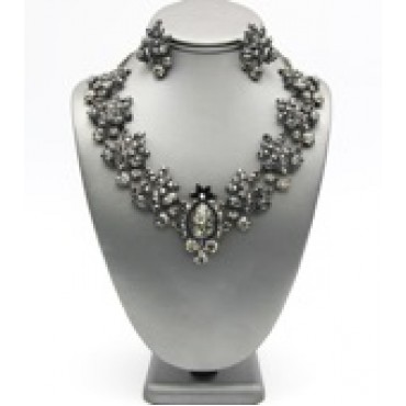 Hematite w/Black Austrian Crystal Collar Pendant Necklace Set