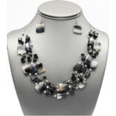 Silver w/Black Multi-strand Shell Beaded Wire Necklace Set