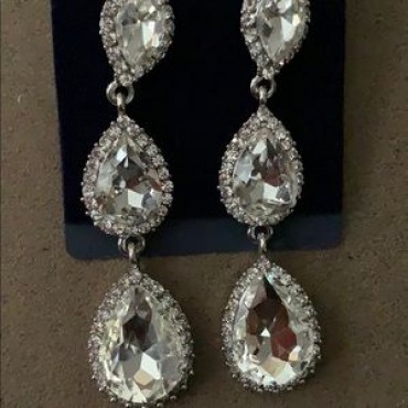 Silver w/Clear Color Teardrop Dangle Earrings