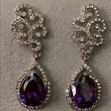 Silver Rhinestone Design w/Purple Teardrop Earrings