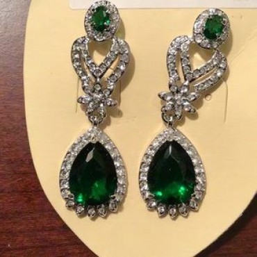  Silver Rhinestone Design w/Green Teardrop Earrings