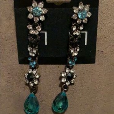 Gold w/Multi Color Rhinestones Dangle Earrings 